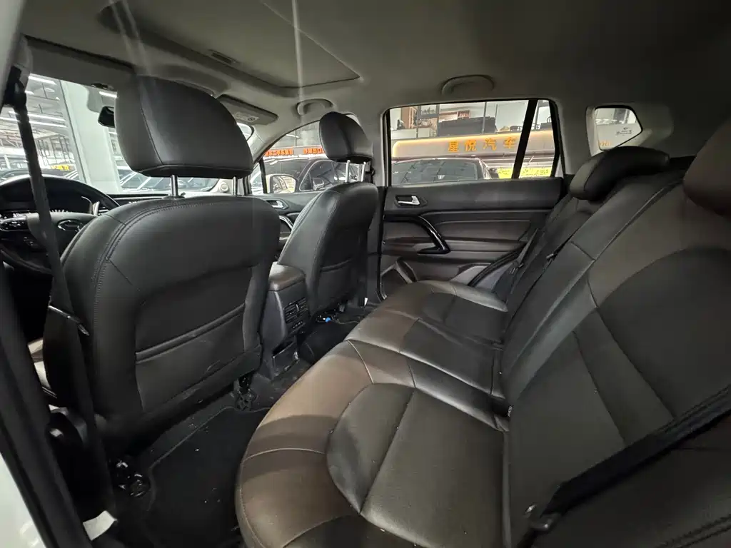 GAC Motor GS4 Hybrid — фото 8