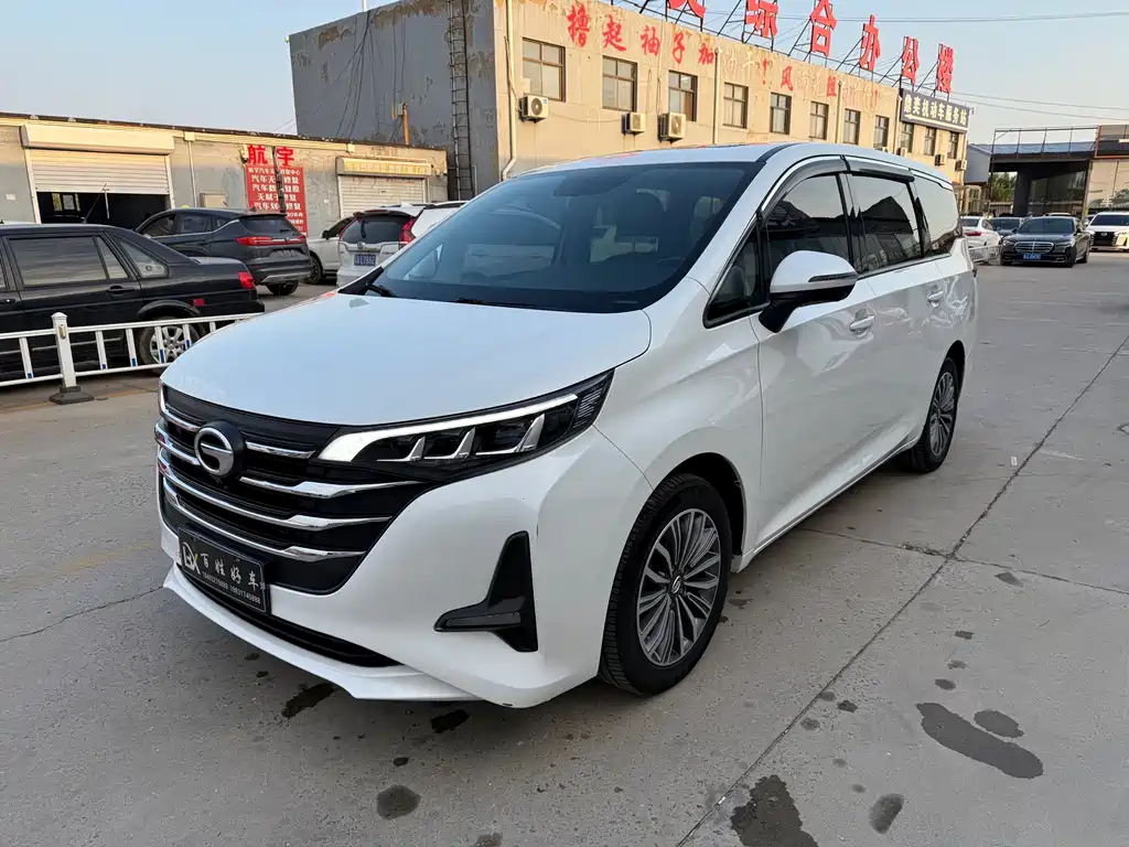 GAC Motor Trumpchi M6 — фото 3