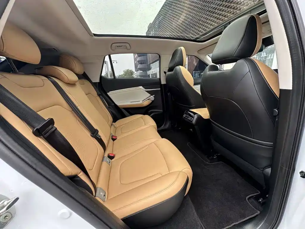 GAC Motor Shadow Cool — фото 16