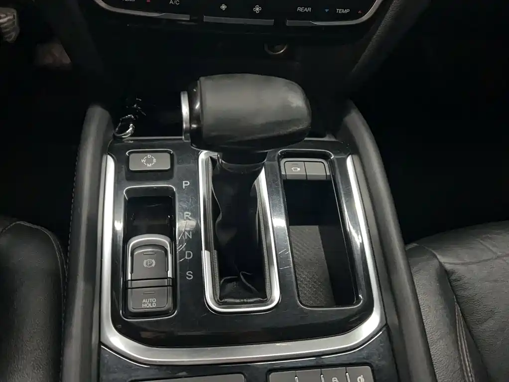 GAC Motor Trumpchi GS8 — фото 11
