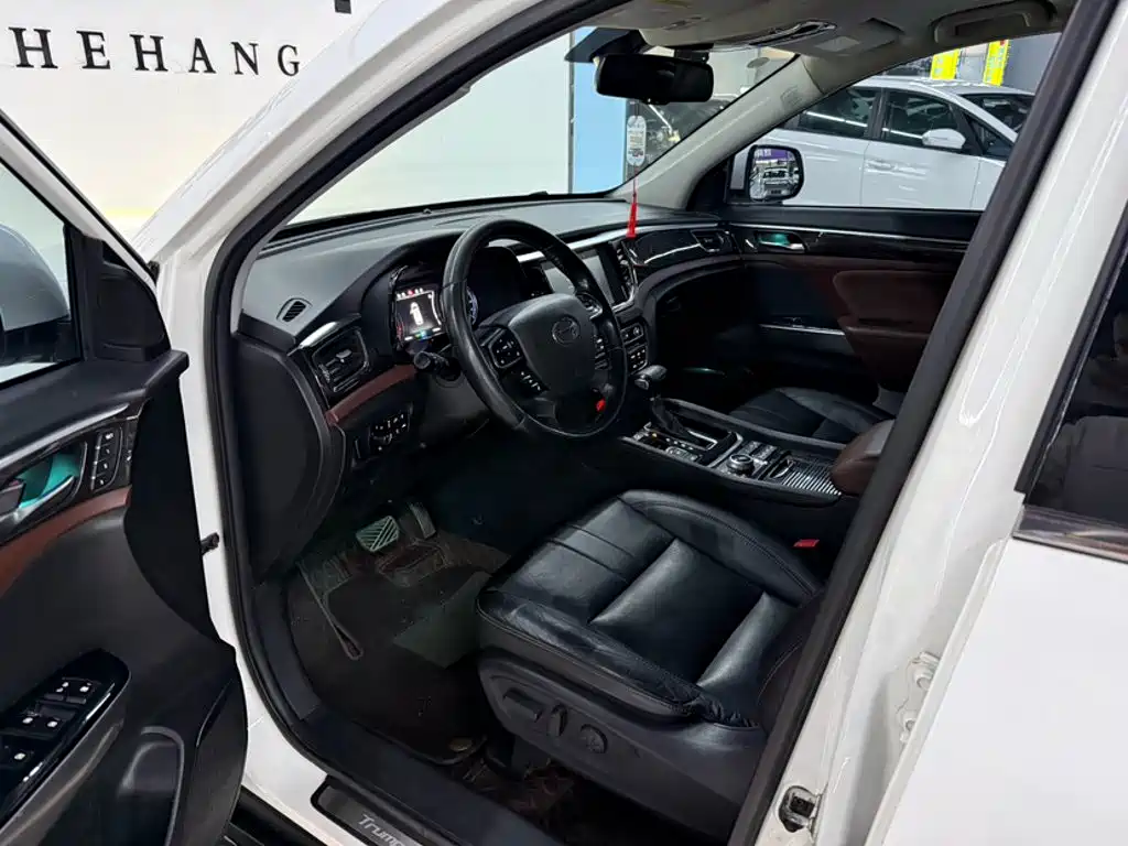 GAC Motor Trumpchi GS8 — фото 21