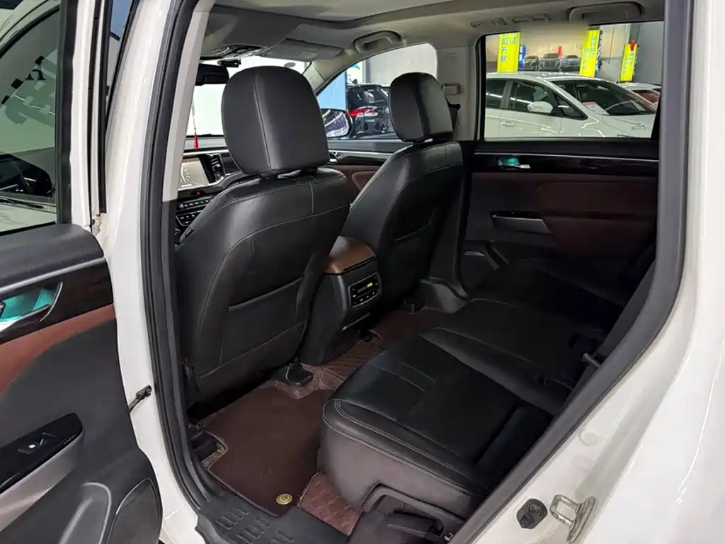 GAC Motor Trumpchi GS8 — фото 22