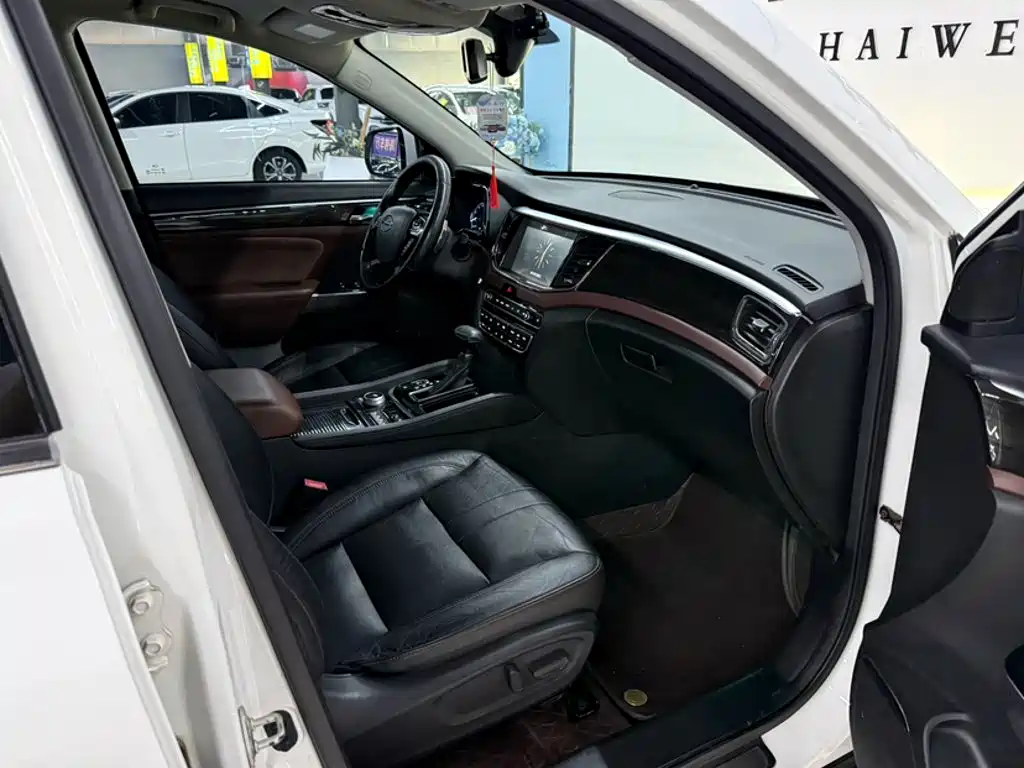 GAC Motor Trumpchi GS8 — фото 4
