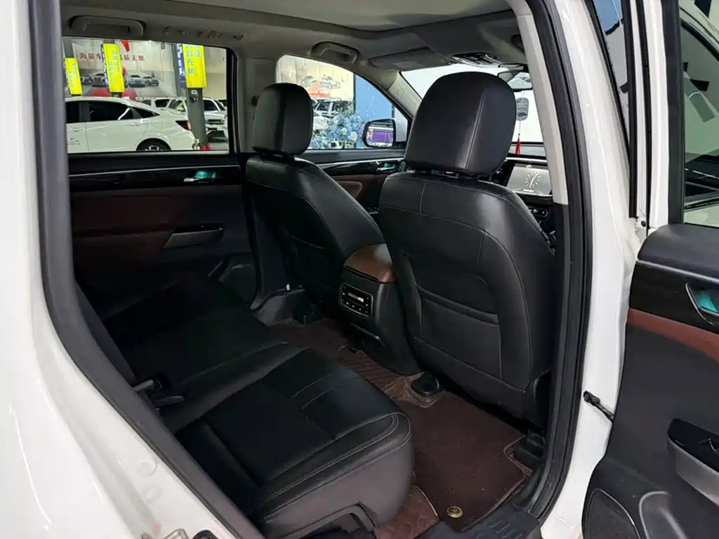 GAC Motor Trumpchi GS8 — фото 5