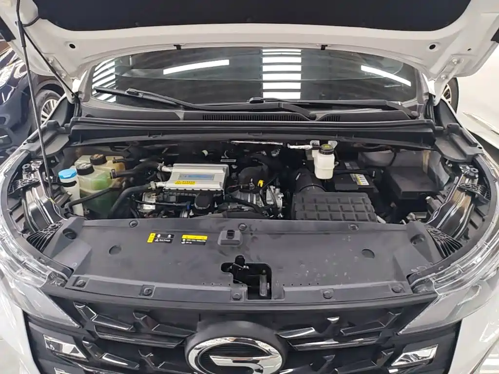 GAC Motor Trumpchi M6 — фото 20