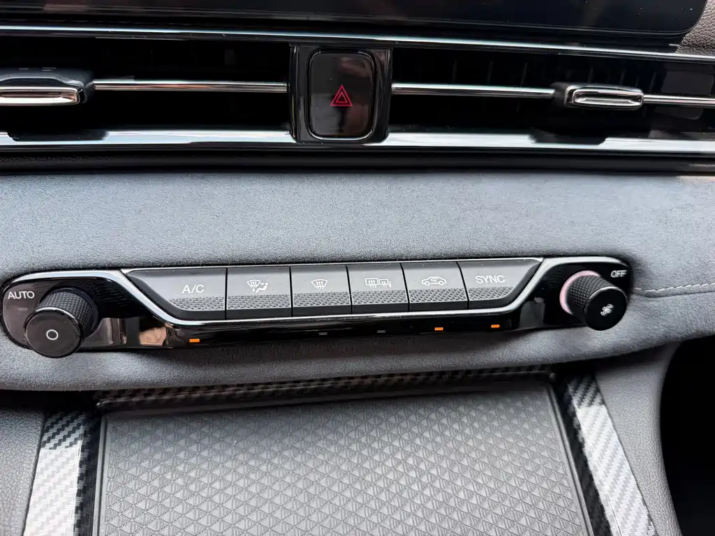 GAC Motor Shadow Leopard — фото 28