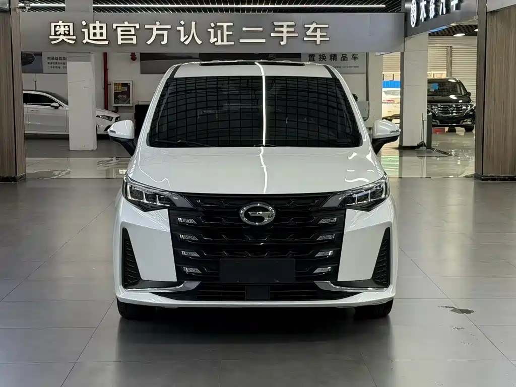 GAC Motor Trumpchi M6 — фото 2