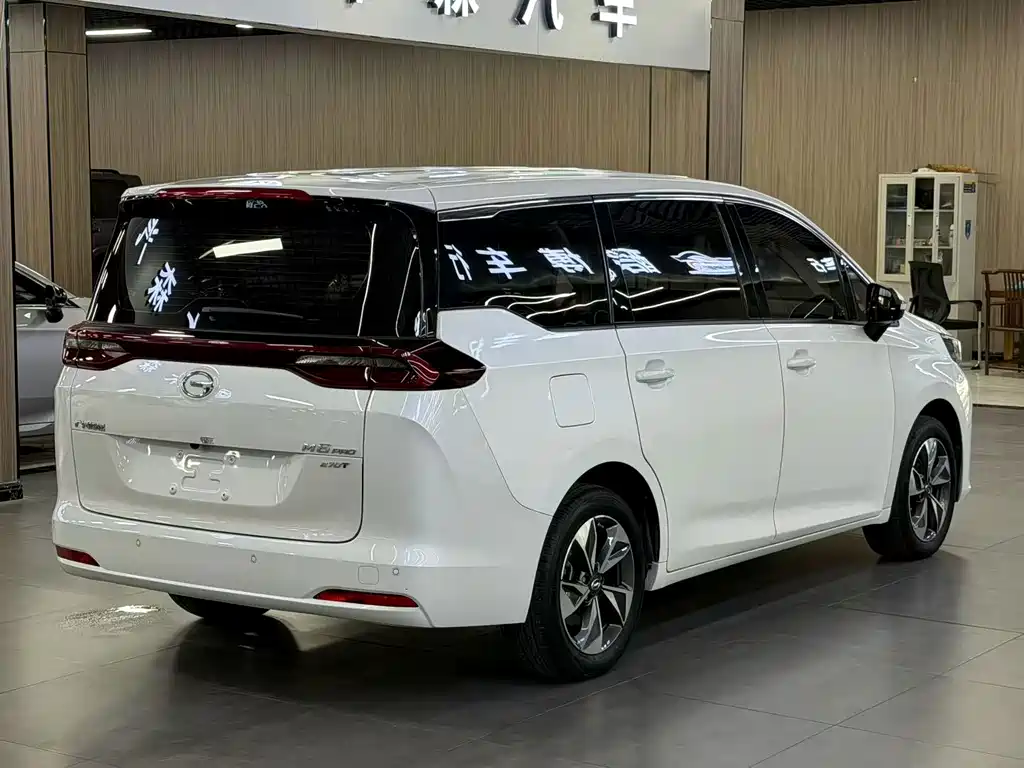 GAC Motor Trumpchi M6 — фото 3