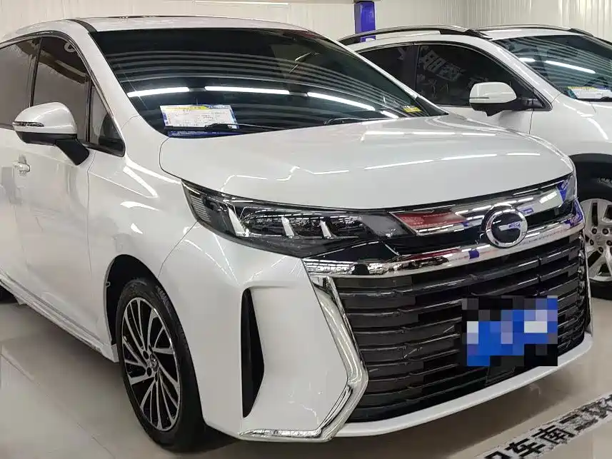 GAC Motor Trumpchi M6 — фото 4