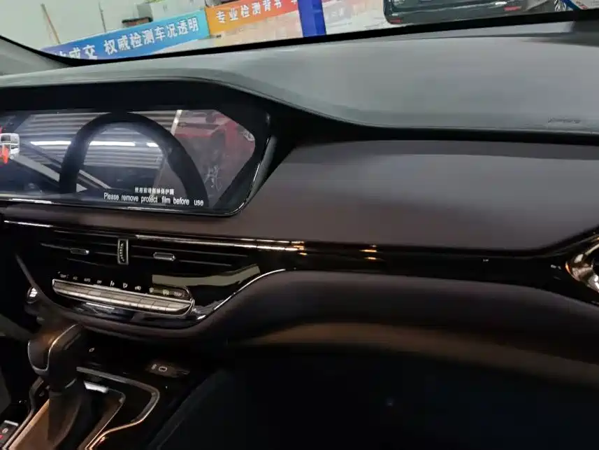 GAC Motor Trumpchi M6 — фото 7