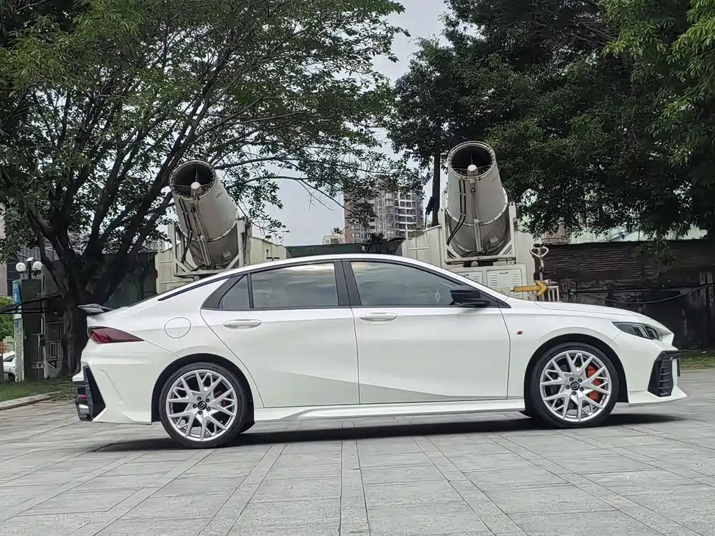 GAC Motor Shadow Leopard — фото 11