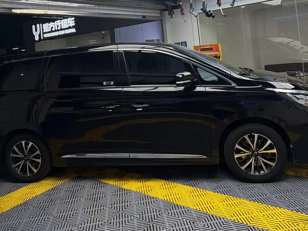 GAC Motor Trumpchi M8 — фото 3