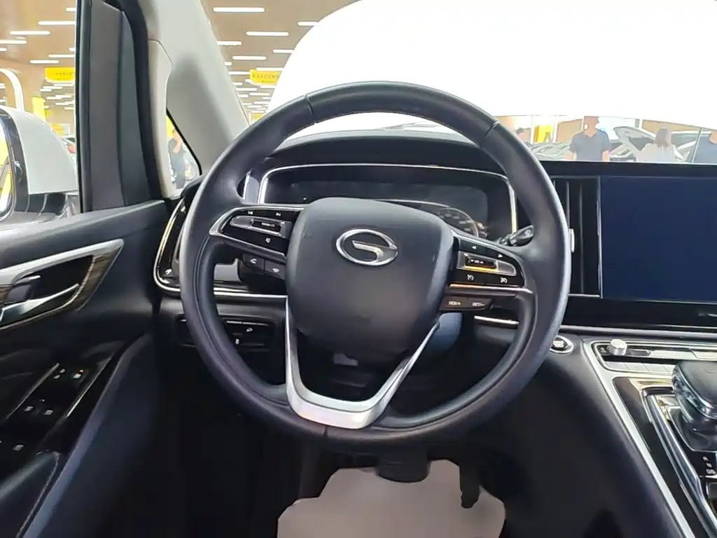 GAC Motor Trumpchi M8 — фото 11