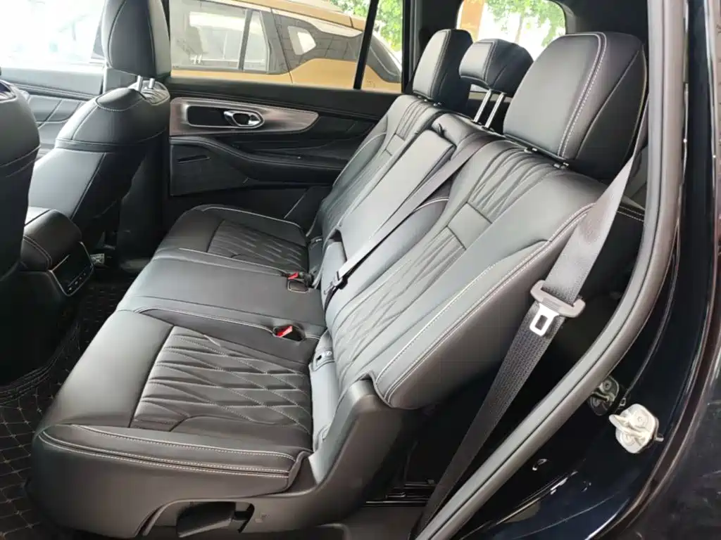 GAC Motor Trumpchi GS8 — фото 17