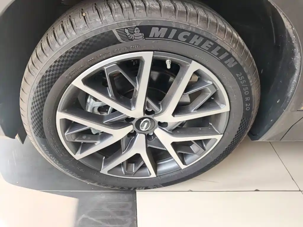 GAC Motor Trumpchi GS8 — фото 23