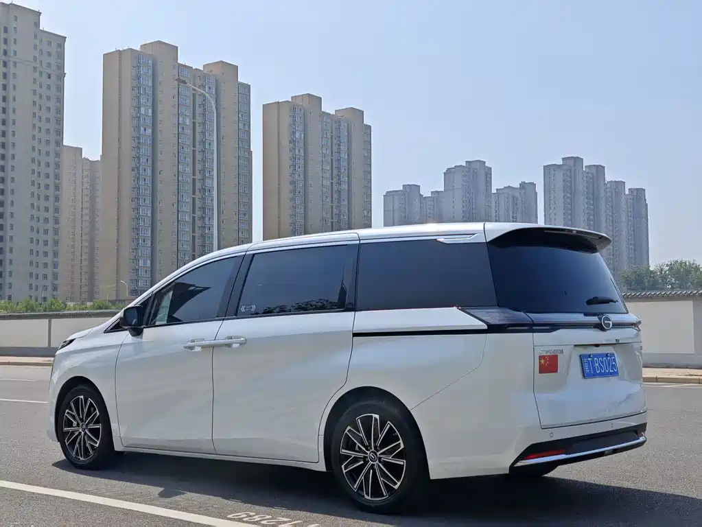 GAC Motor Trumpchi E8 — фото 19