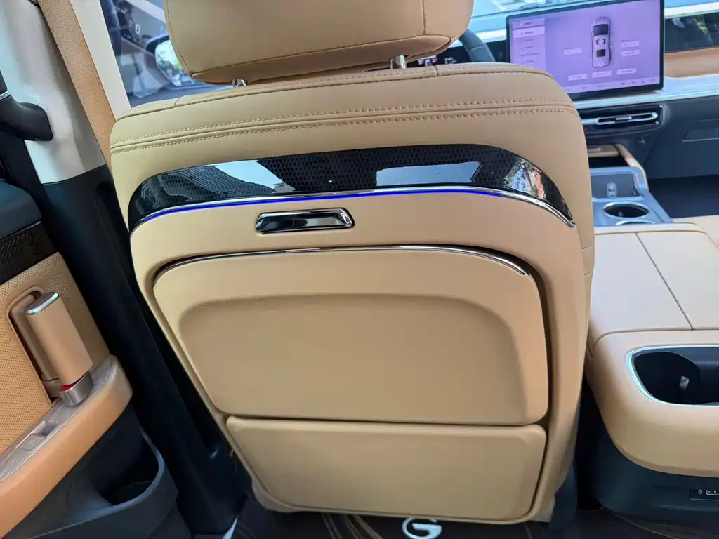 GAC Motor Trumpchi E8 — фото 15