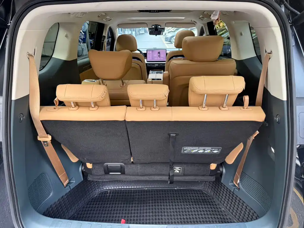 GAC Motor Trumpchi E8 — фото 17