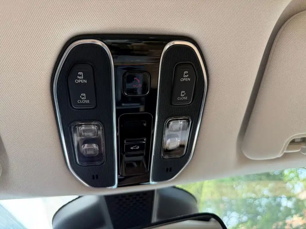 GAC Motor Trumpchi E8 — фото 28