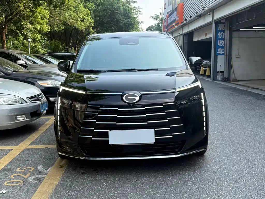 GAC Motor Trumpchi E8 — фото 4