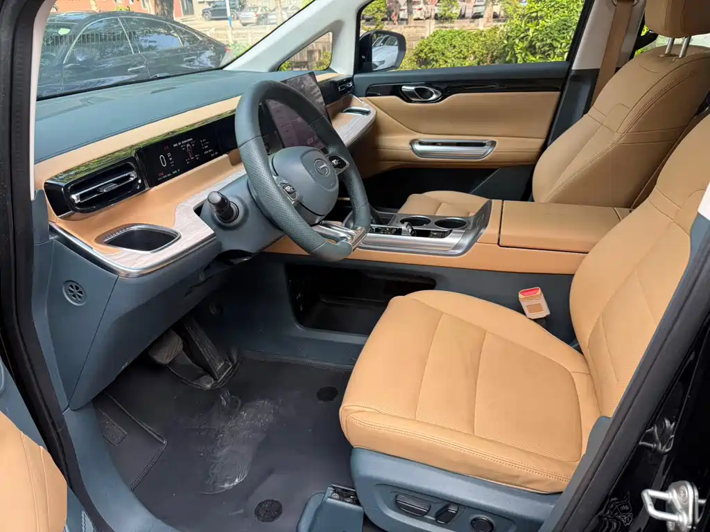 GAC Motor Trumpchi E8 — фото 6