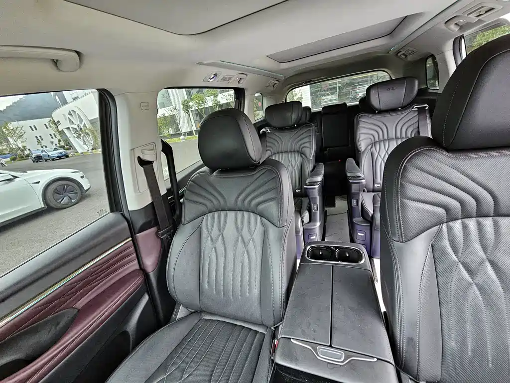 GAC Motor Trumpchi M8 — фото 11