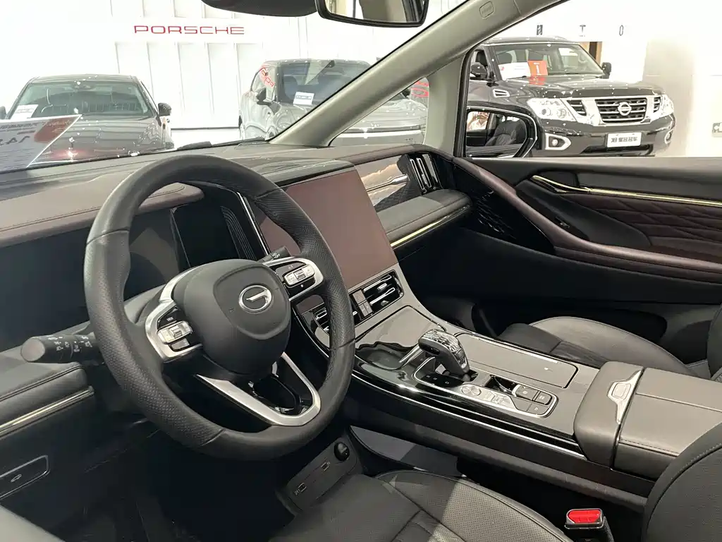 GAC Motor Trumpchi M8 — фото 5