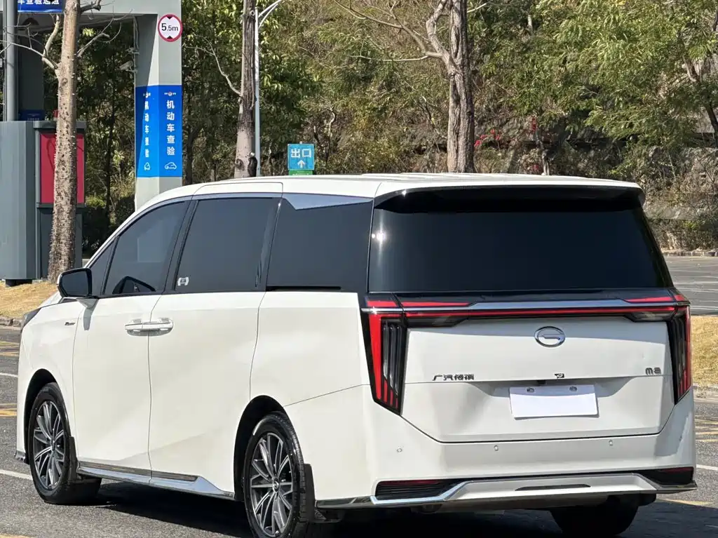 GAC Motor Trumpchi M8 — фото 16