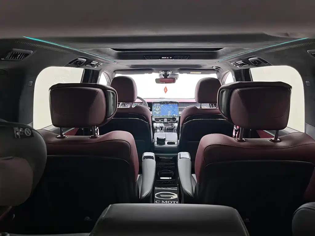 GAC Motor Trumpchi M8 — фото 14