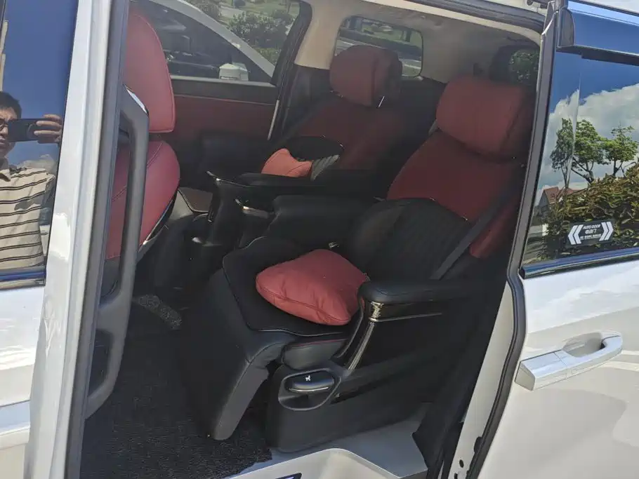 GAC Motor Trumpchi E9 — фото 11