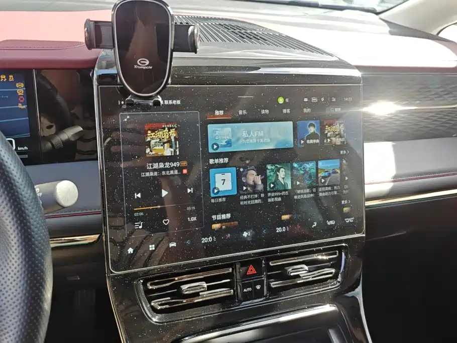 GAC Motor Trumpchi E9 — фото 13