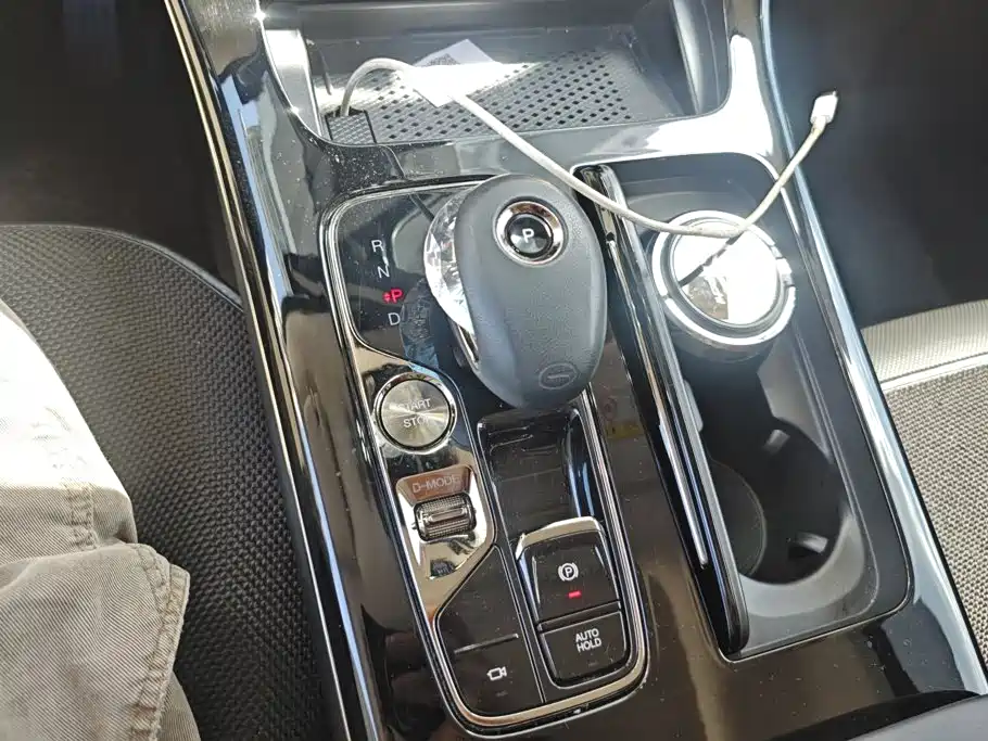 GAC Motor Trumpchi E9 — фото 16