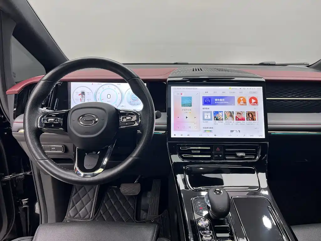 GAC Motor Trumpchi M8 — фото 14