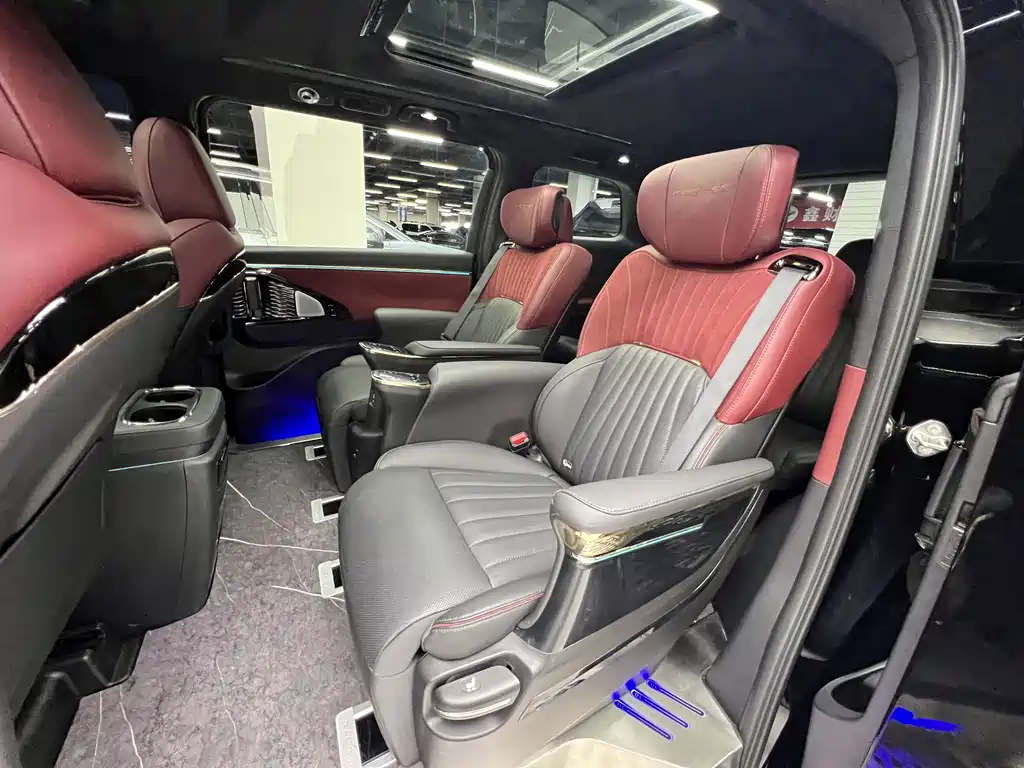 GAC Motor Trumpchi M8 — фото 7