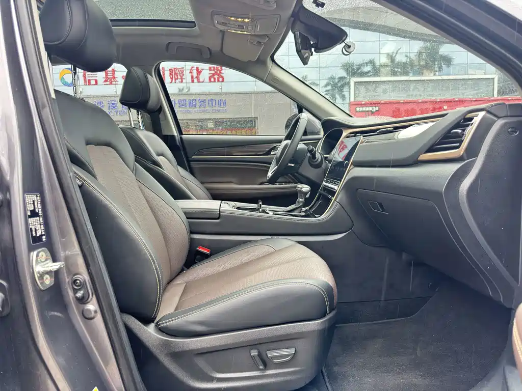 GAC Motor Trumpchi GS5 — фото 11