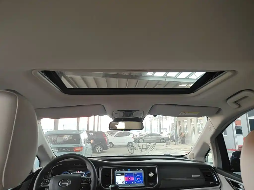 GAC Motor Trumpchi M8 — фото 18