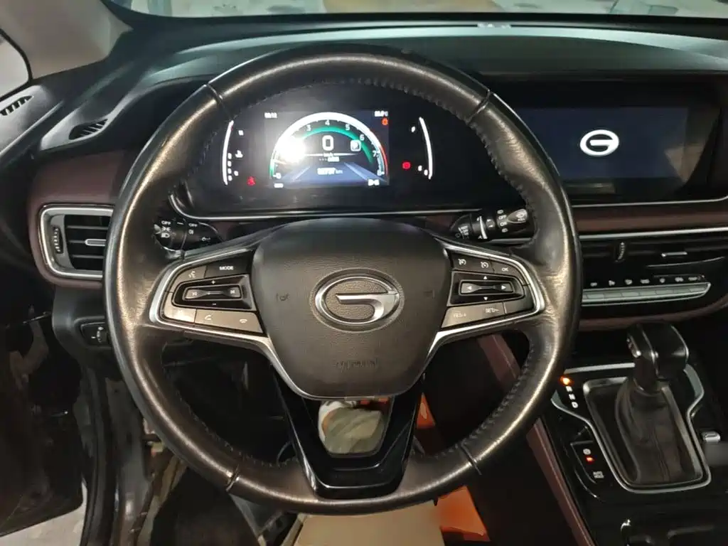 GAC Motor Trumpchi M6 — фото 11
