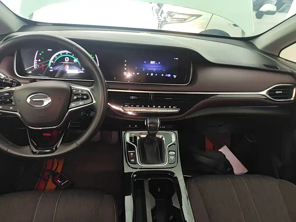 GAC Motor Trumpchi M6 — фото 13