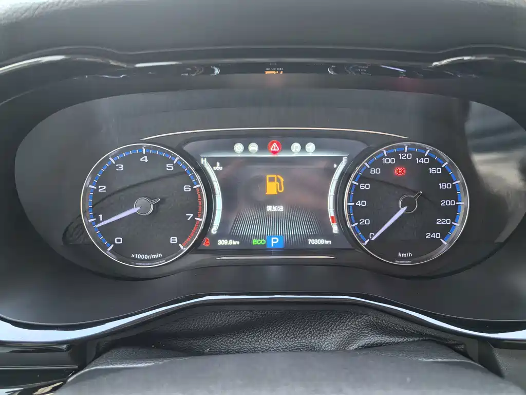 GAC Motor Trumpchi M8 — фото 21
