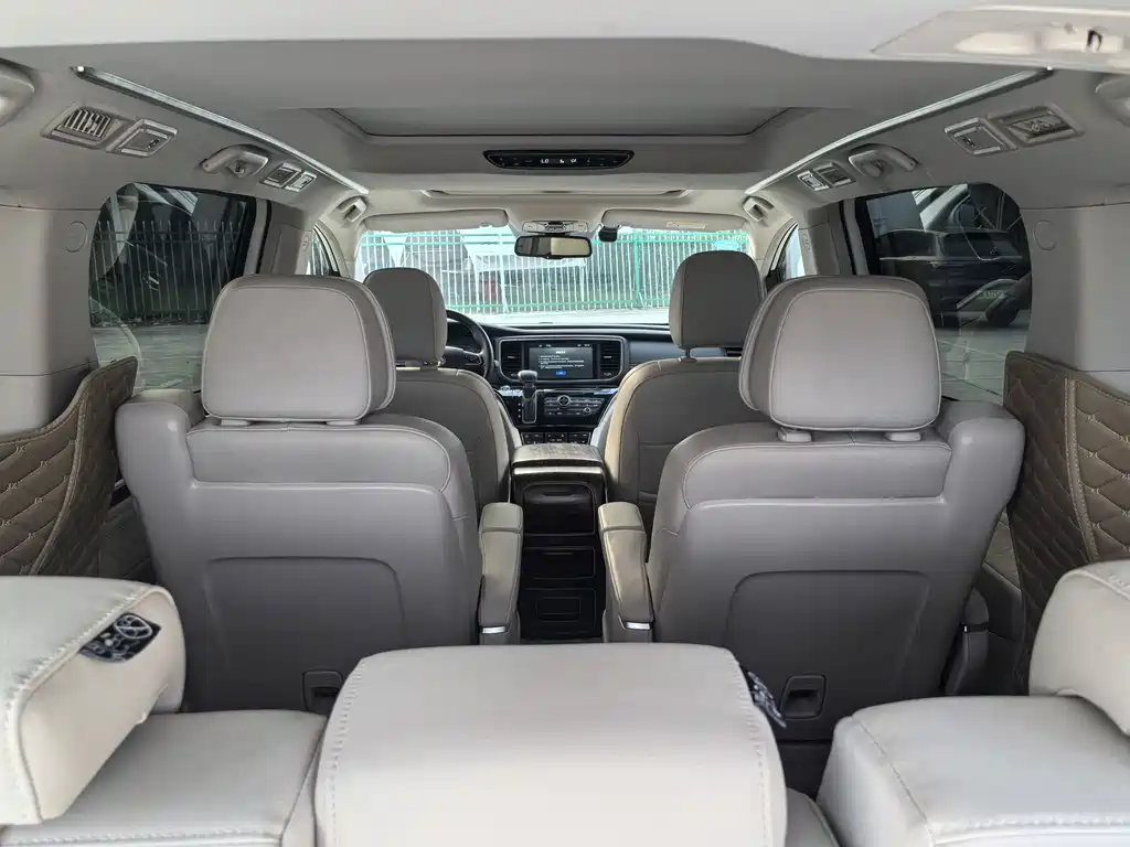 GAC Motor Trumpchi M8 — фото 27
