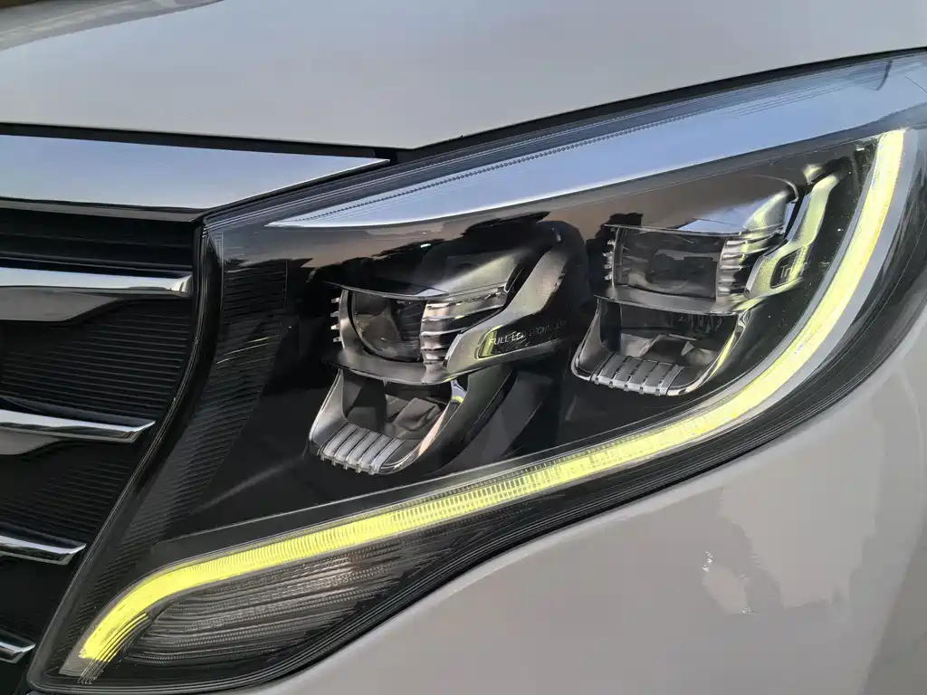 GAC Motor Trumpchi M8 — фото 33
