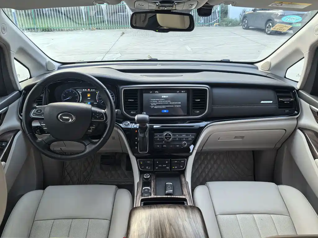 GAC Motor Trumpchi M8 — фото 9