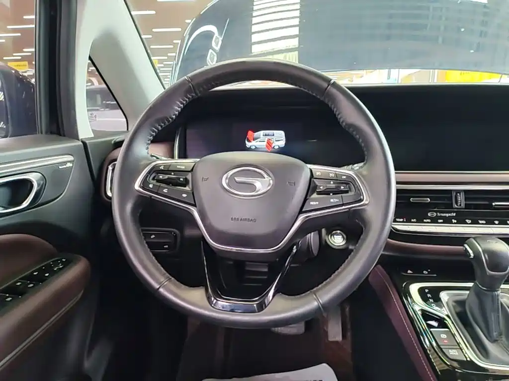 GAC Motor Trumpchi M6 — фото 11