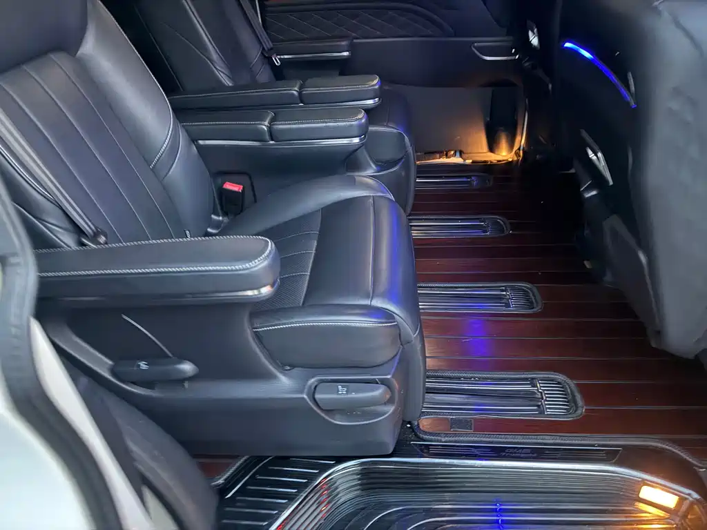 GAC Motor Trumpchi M8 — фото 14
