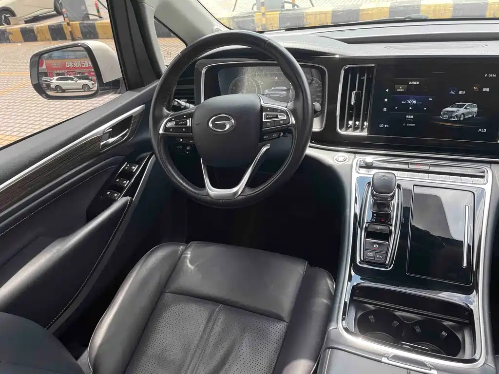 GAC Motor Trumpchi M8 — фото 14