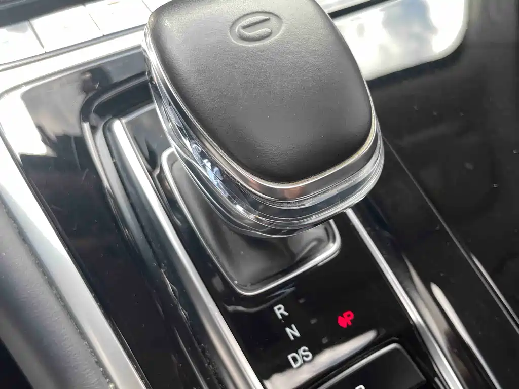 GAC Motor Trumpchi M8 — фото 20
