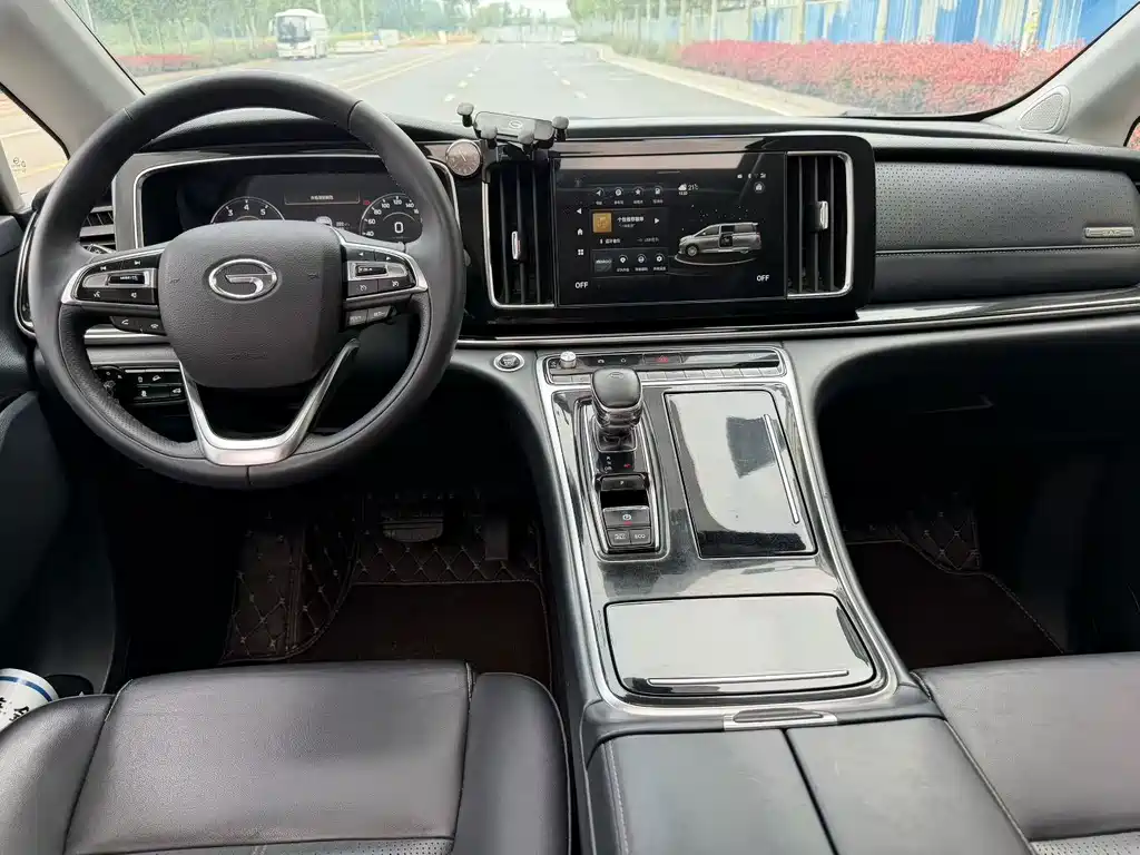 GAC Motor Trumpchi M8 — фото 4