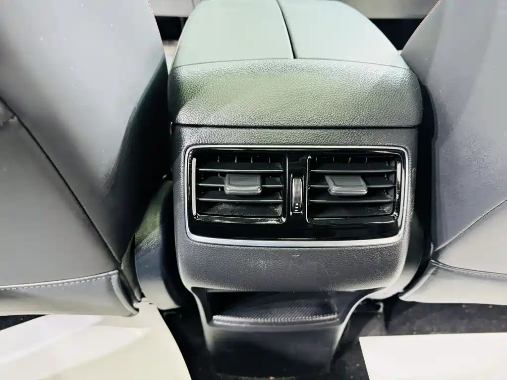 GAC Motor GS4 Plus — фото 13