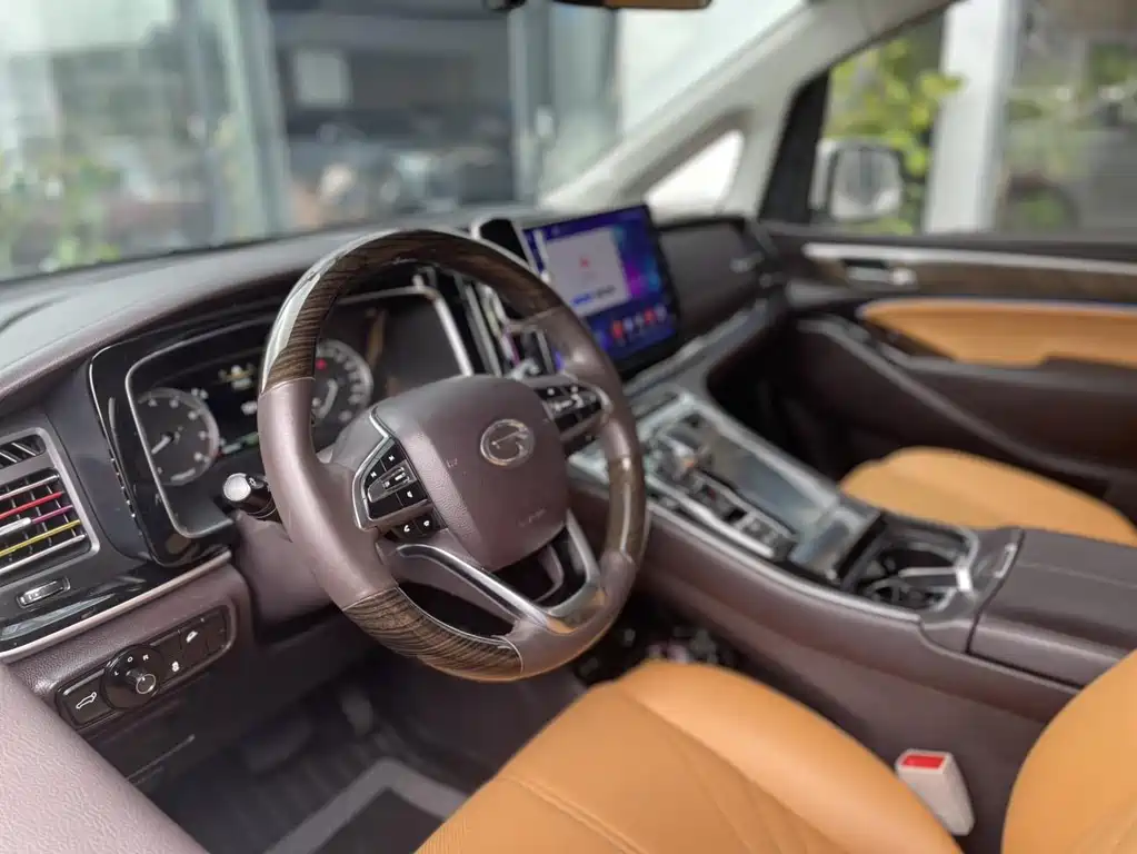 GAC Motor Trumpchi M8 — фото 10