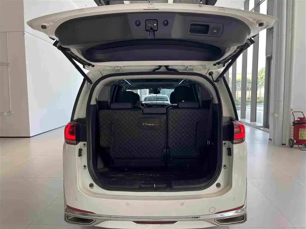 GAC Motor Trumpchi M8 — фото 15